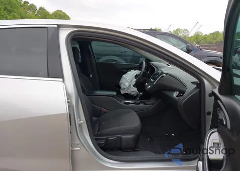 2020 Chevrolet Malibu Fwd Ls z USA, uszkodzony, nr VIN 1G1ZB5ST0LF135348